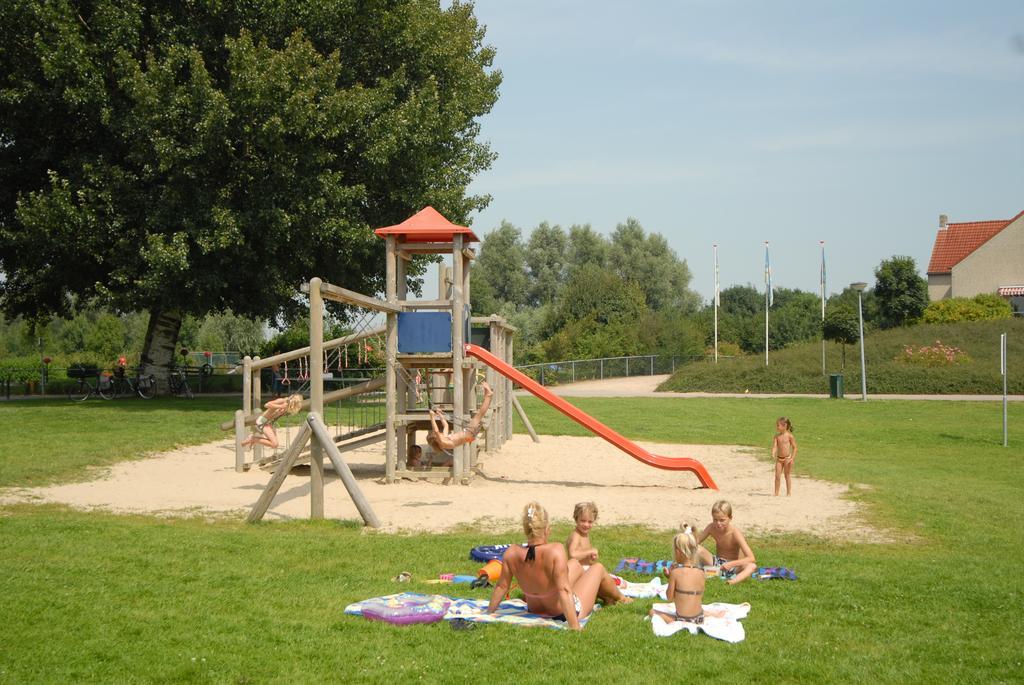 Vakantiepark De Groene Heuvels Ewijk Room photo
