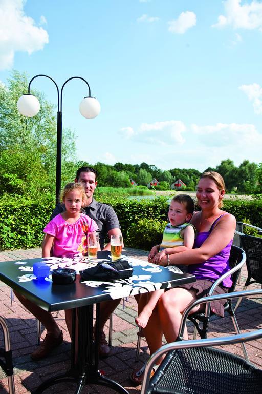 Vakantiepark De Groene Heuvels Ewijk Room photo